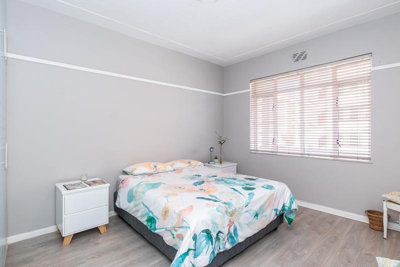 1 Bedroom Property for Sale in Gardens Western Cape